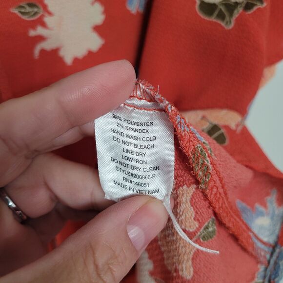 Monteau Coral Floral Cold Shoulder Ruffle Blouse Medium Button Front Top - Picture 5 of 5